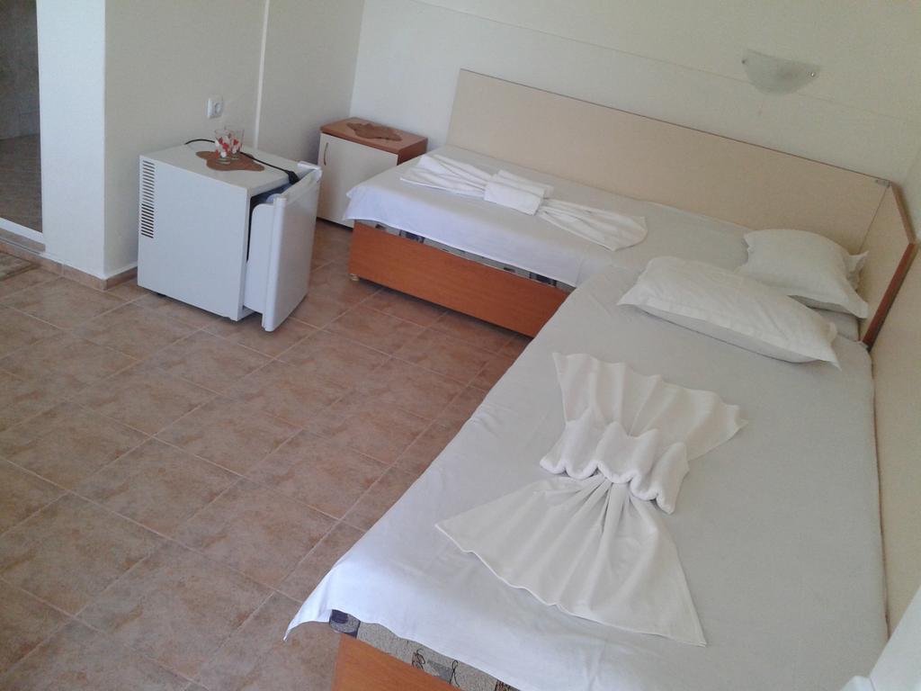 Guest House Dimovi Sozopol Esterno foto